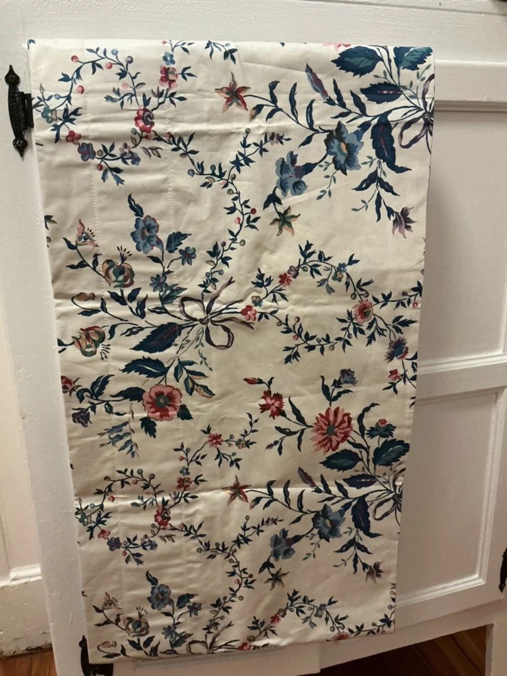 NWOT Waverly Nantucket Stroll Wisteria Floral Valance